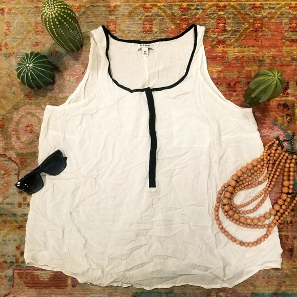Old Navy Tops - ♡ ON Black & White Contrast Neck Tank Top ♡
